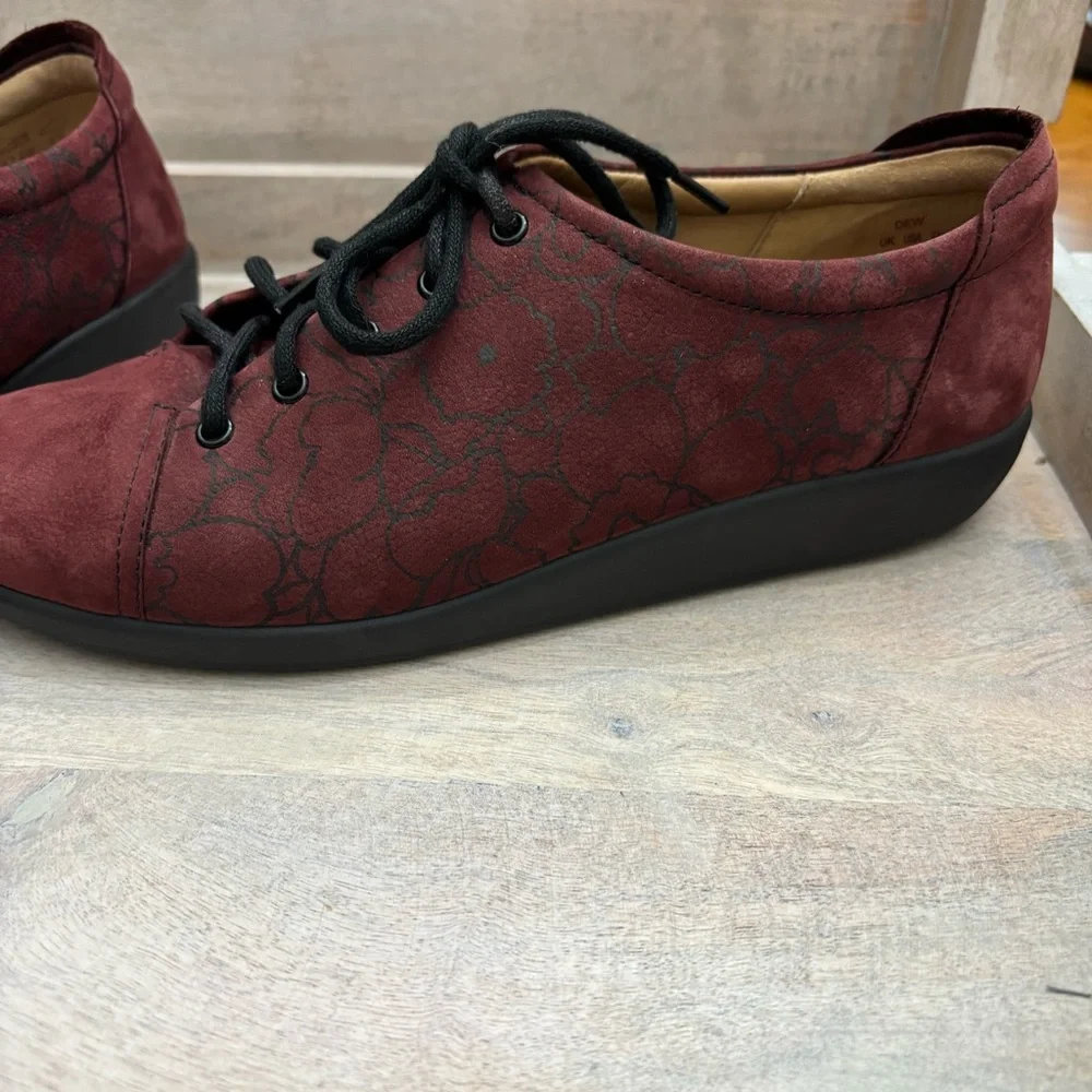 Hotter Dew lace-up shoes maroon print nubuck leather suade feeling sz‎ 8